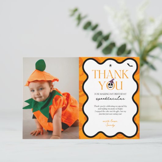 1ハロウィン不気味秋怖い1歳の誕生日の写真 サンキューカード (スタンド正面)