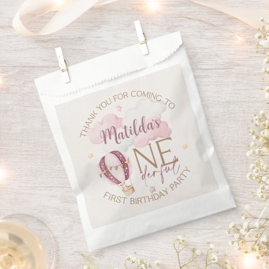 1パーソナライズされたダーフル最初の誕生日優先バッグ フェイバーバッグ (クリップ留めされた状態)