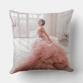 1フォトキンセアニラ赤面ピンク&金ゴールドキープサケ クッション (裏面)