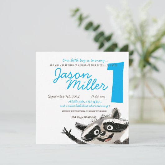 1ベビーターニングのためのRacoonテーマの誕生日パーティー 招待状 (スタンド正面)