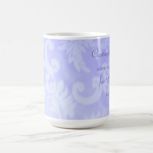 1ペテロ5:7あなたがたの気にすべてを彼に投げかける コーヒーマグカップ (中央)