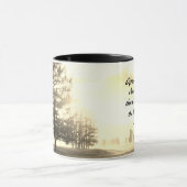 1ヨハネ4:4素晴らしは、あなたがたの内にある者である マグカップ (中央)