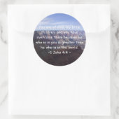 1ヨハネ4:4 ラウンドシール (バッグ)