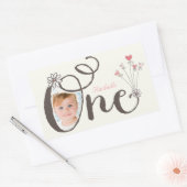 1人お洒落かわいい女の子1stバースデーパーティーのお願い 長方形シール (封筒)