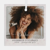 1写真卒業ピンクの弓の背景 ガラスオーナメント (裏面)