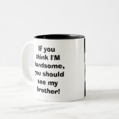 1匹の非常にハンサムなオランウータン ツートーンマグカップ (正面左)