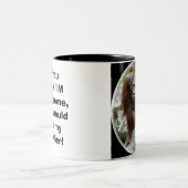 1匹の非常にハンサムなオランウータン ツートーンマグカップ (中央)