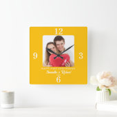 1周年記念結婚カラーゴールデンイエローフォト スクエア壁時計 (ホーム)