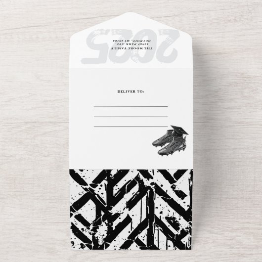 1回の招待状で卒業式のキャップを外す オールインワン招待状 (外側)