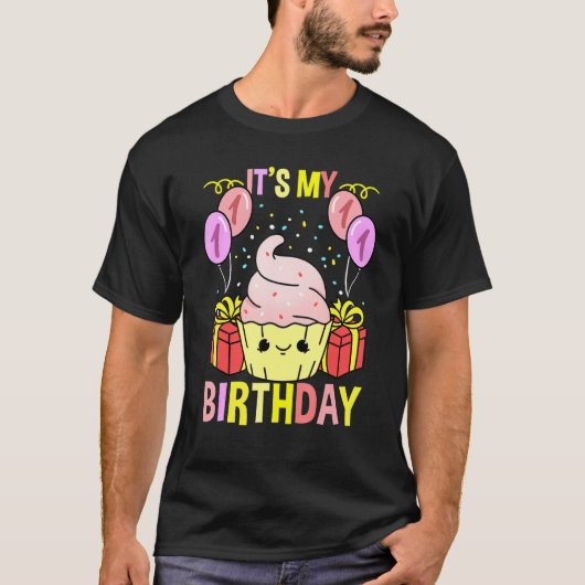 1回目の誕生日のカップケーキ Tシャツ (正面)