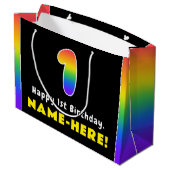1回目の誕生日：カラフル虹#1、名前をカスタムする ラージペーパーバッグ (裏面アングル)