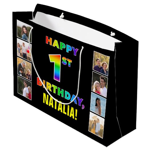 1回目の誕生日：レインボー文字カスタム、写真と名前 ラージペーパーバッグ (裏面アングル)
