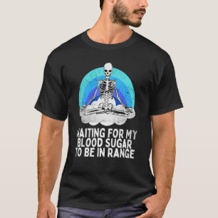 1型糖尿病の血糖値測定待ち Tシャツ