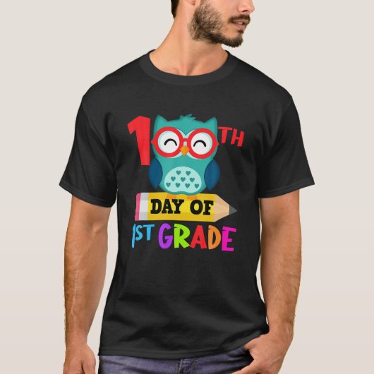 1年生おもしろいフクロウ贈答品先生Stの100日目 Tシャツ (正面)