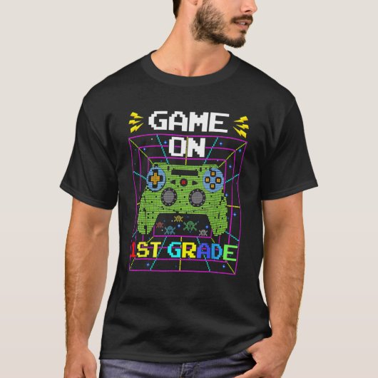 1年生のゲーム幸せな新学期ビデオ Tシャツ (正面)