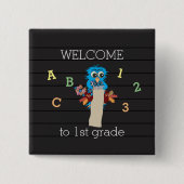 1年生のブルーフクロウピンボタンへようこそ 缶バッジ (正面)