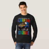 1年生のモンスタートラックを押し戻す準備ができている Tシャツ (正面フル)