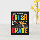 1年生の少年モンスタートラックを押し戻す準備ができている カード (黄色い花)