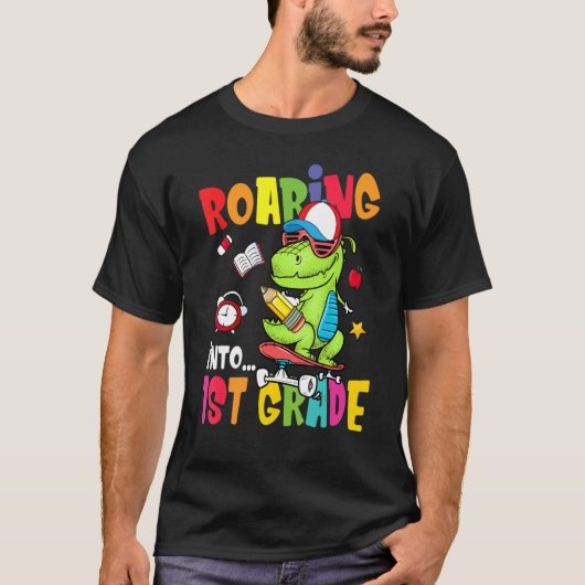 1年生の恐竜の男の子の子供に戻る轟音 Tシャツ (正面)