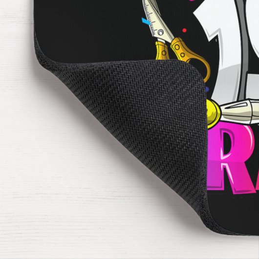 1年生の新学期・アート・キを倒す準備ができている マウスパッド (コーナー)