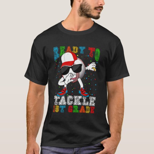 1年生の野球ボールDabバックTに取り組む準備ができている Tシャツ (正面)