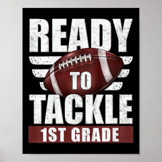 1年生サッカーの初日に挑戦する準備ができている子供たち ポスター