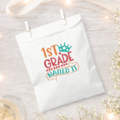 1年生釘付け、1年生フィニッシュ フェイバーバッグ (クリップ留めされた状態)