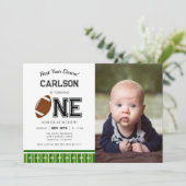 1年目のサッカー少年の最初の誕生日写真 招待状 (スタンド正面)