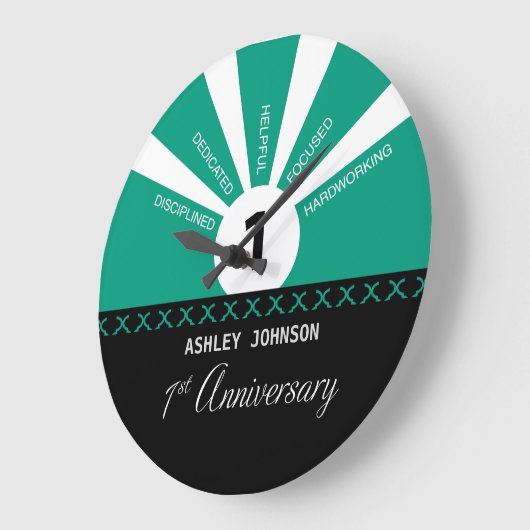 1年目の従業員をパーソナライズ ラージ壁時計 (傾斜)