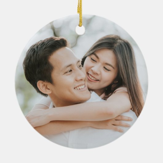 1年目の赤い婚約したポインセチアフローラクリスマス セラミックオーナメント (裏面)