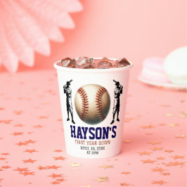 1年目を終える野球1回目の誕生日パーティー 紙コップ