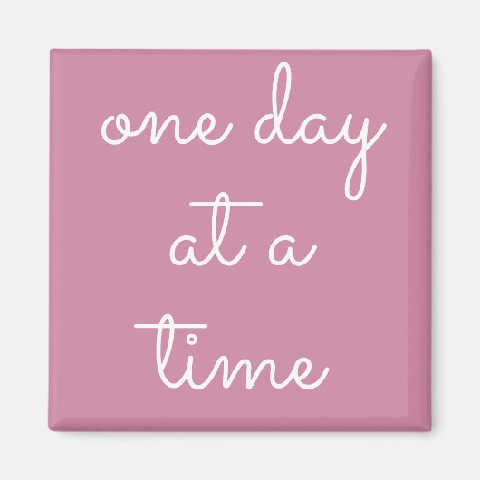 1日の時間ODAAT – アルコール依存症ギフトスポンサー マグネット (正面)