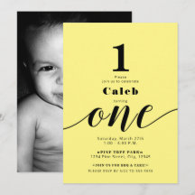 1日の誕生日の写真すべての色のミニマルパーティー