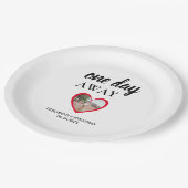 1日の遠くにハート写真リハーサルディナー ペーパープレート (アングル)