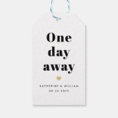 1日の遠くに金ゴールドハート結婚のリハーサル ギフトタグ (裏面)