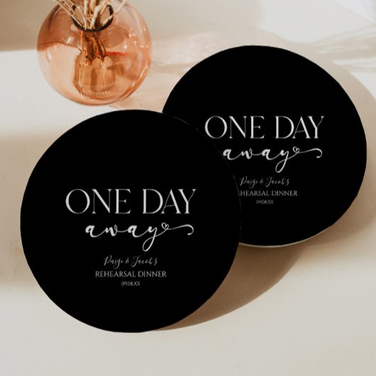 1日遠くにのミニマルリハ結婚ーサルディナー ペーパープレート