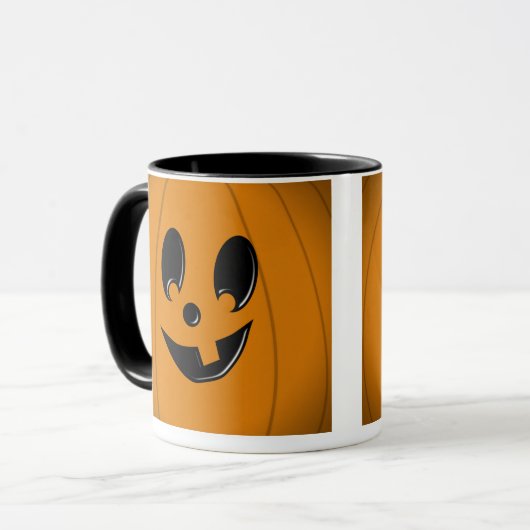 1本の歯を搭載するハロウィーンのカボチャのちょうちんの間抜けな顔 マグカップ (正面左)
