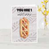 1枚のホットドッグ誕生日カード カード (黄色い花)