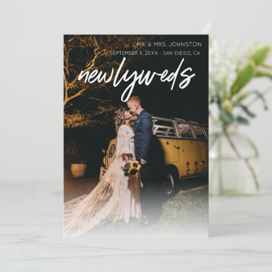 1枚の写真の新着ニュース発表 – 白 招待状 (スタンド正面)