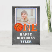 1枚の黒板バスケットボールの写真1歳の誕生日  カード (正面)