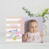 1歳の誕生日おめでとう ピンクのかわいいフォトバースデー 招待状 (スタンド正面)