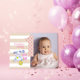 1歳の誕生日おめでとう ピンクのかわいいフォトバースデー 招待状