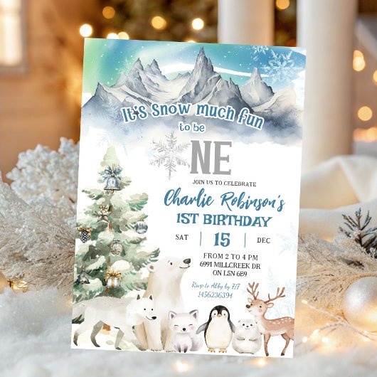 1歳の誕生日おめでとう！冬の雪が楽しい少年 招待状