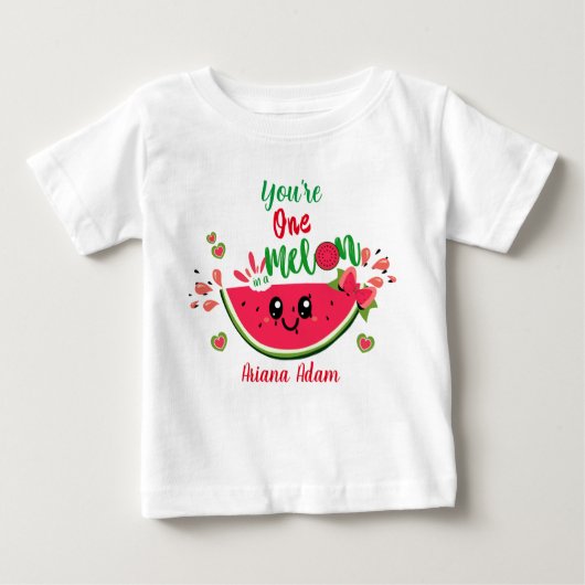 1歳の誕生日おめでとう！特別なあなたはみんなの宝物 ベビーTシャツ (正面)