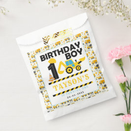 1歳の誕生日お祝いに!建設トラックのキッズパーティー フェイバーバッグ