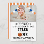 1歳の誕生日にかわいいバスケットボールの子どもたちの写真  招待状 (正面/裏面)