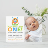 1歳の誕生日を迎えた赤ちゃん男の子の写真を載せられるパーティー招待状 招待状 (スタンド正面)
