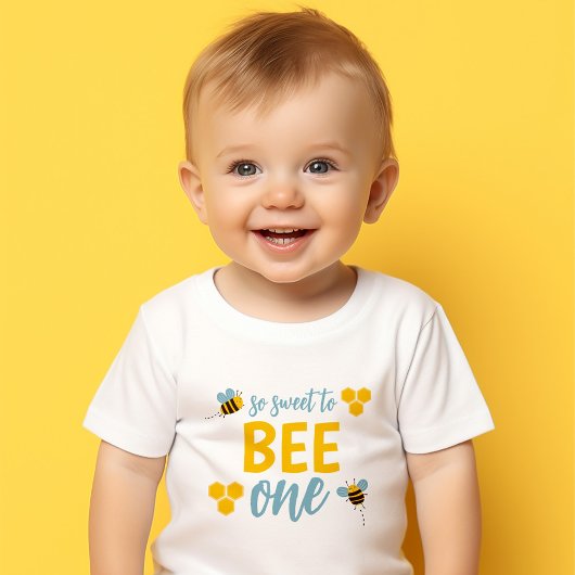 1歳の誕生日を迎えるなんて甘い トドラーTシャツ