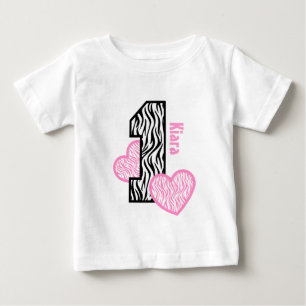 1歳の誕生日ガールゼブラピンクハート1歳 ベビーTシャツ