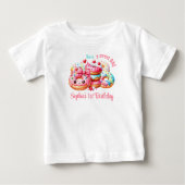1歳の誕生日スウィート1かわいいドーナツの女の子の名前 ベビーTシャツ (正面)